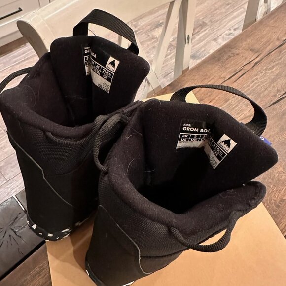 Burton Grom BOA Junior Snowboard Boots - Picture 9 of 11